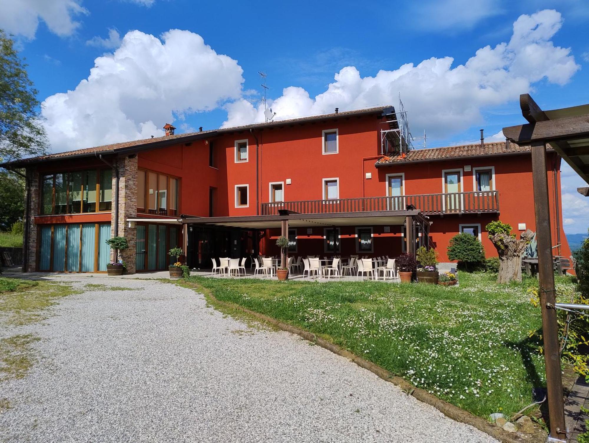 Le Badie Wine Resort Rosazzo Luaran gambar